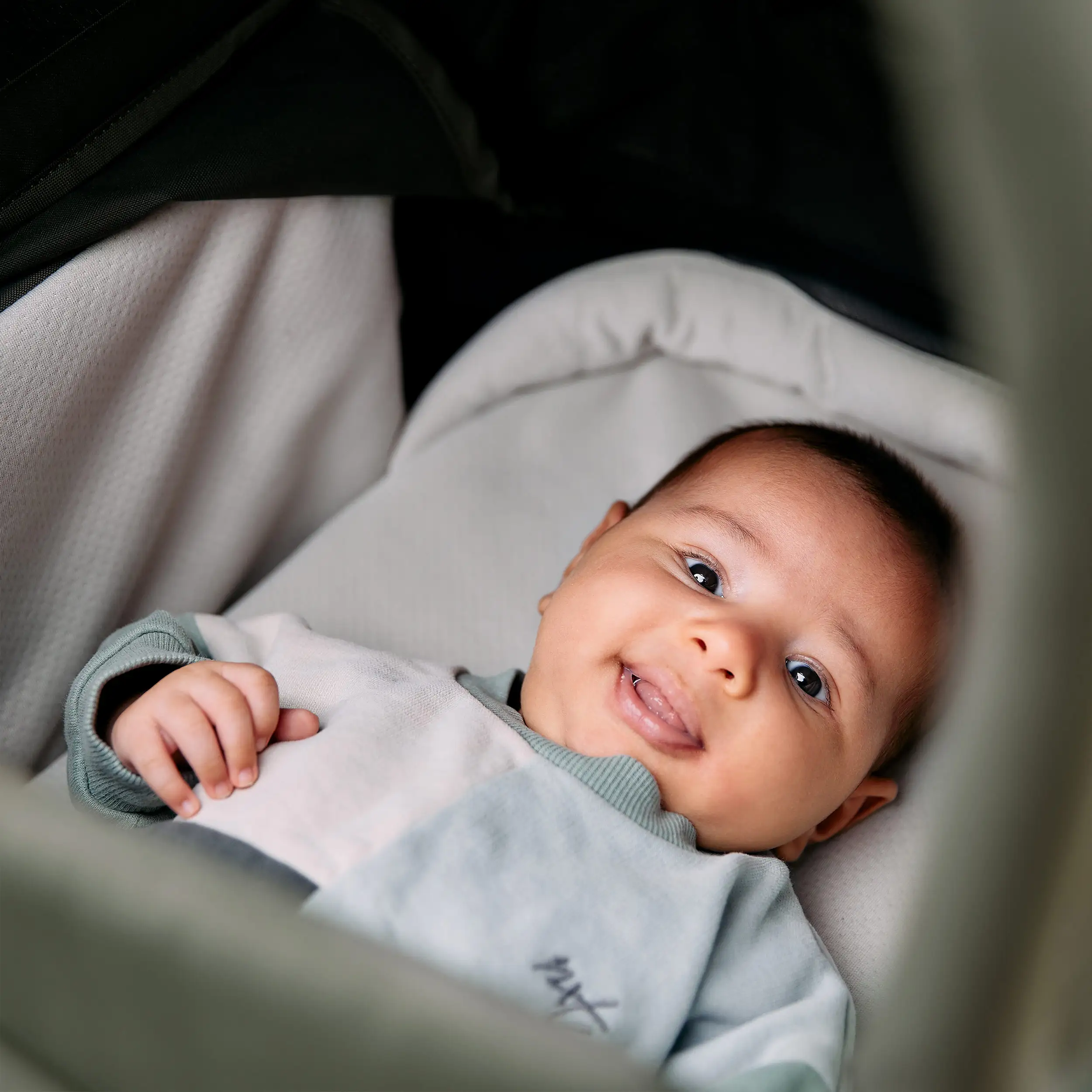 Kombi-Kinderwagen Salsa 5 Air  inkl. Wickeltasche Urban, Moskitonetz, Regenschutz - Avocado